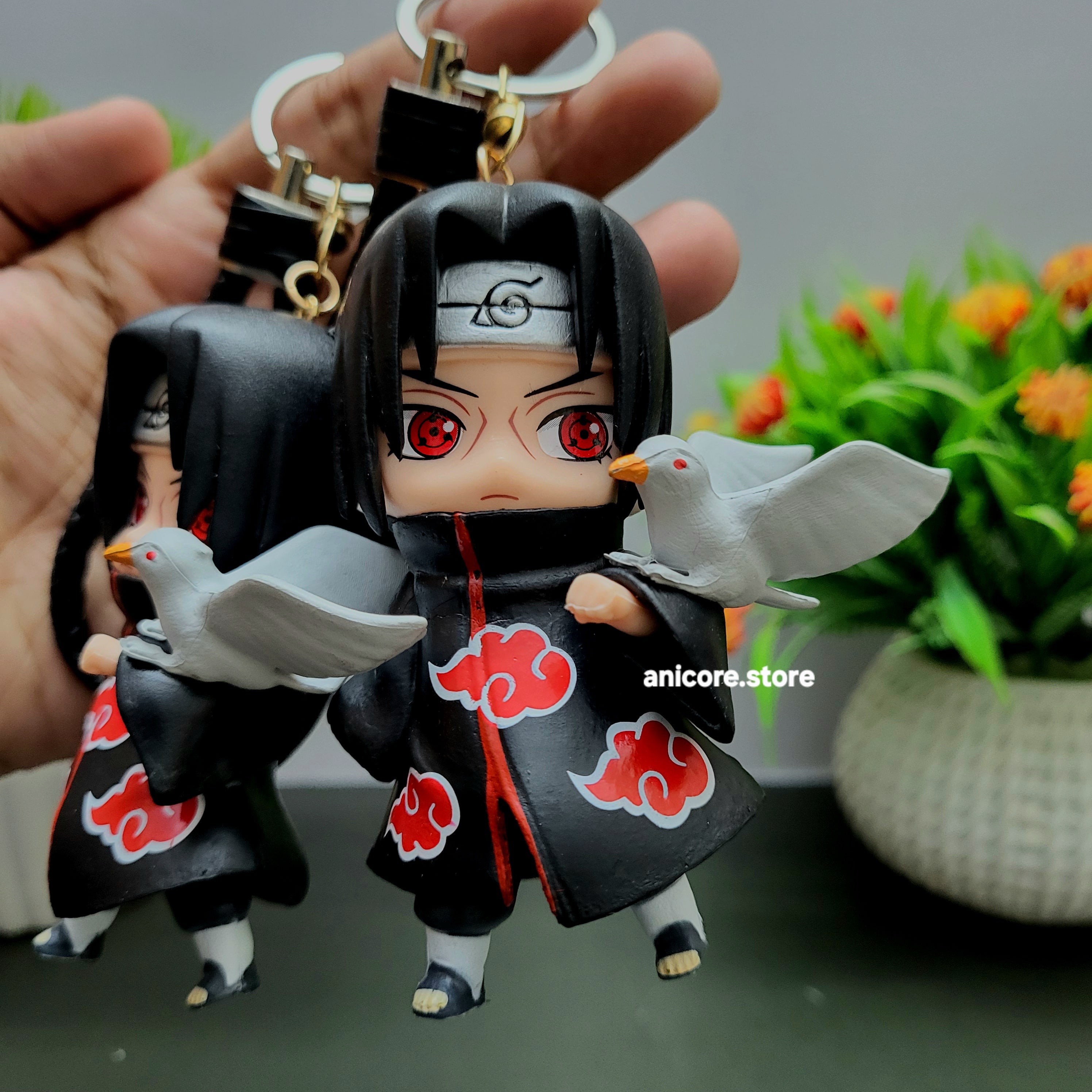 Uchiha Itachi large ornament/keychain - large size